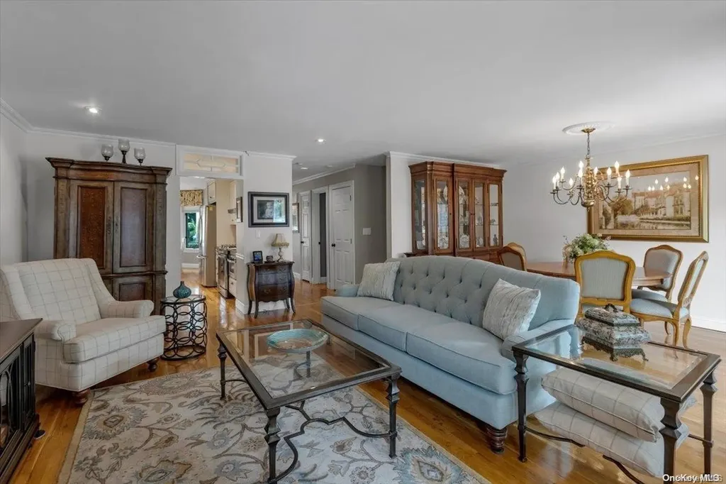 14 Beach Avenue Northport NY 11768