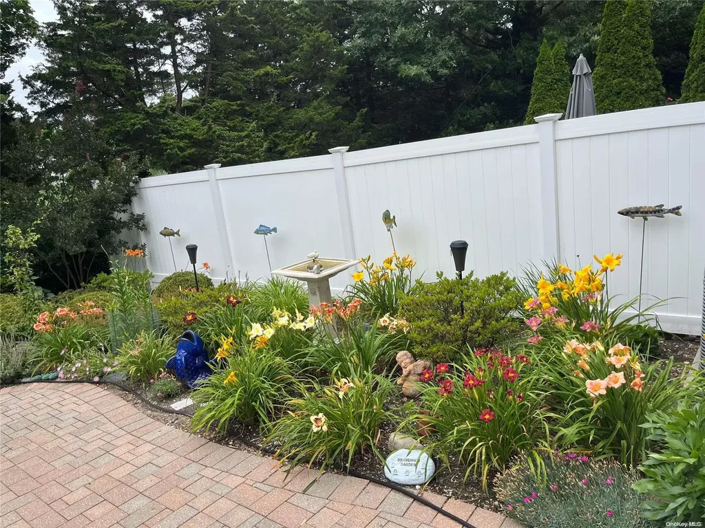 14 Beach Avenue Northport NY 11768