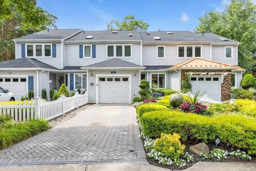 14 Beach Avenue Northport NY 11768