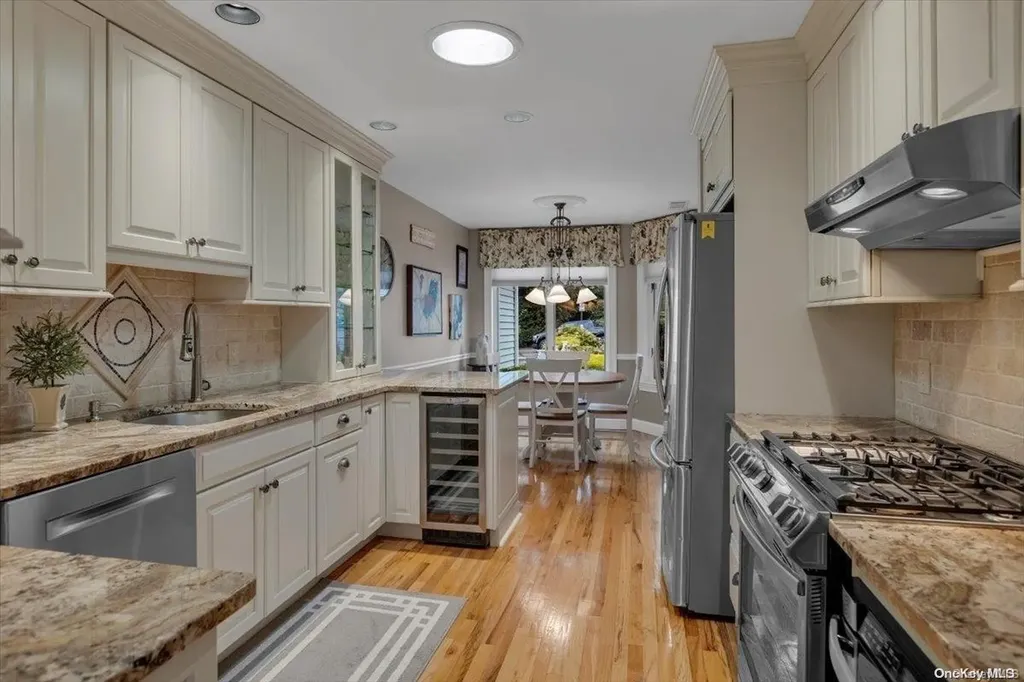 14 Beach Avenue Northport NY 11768