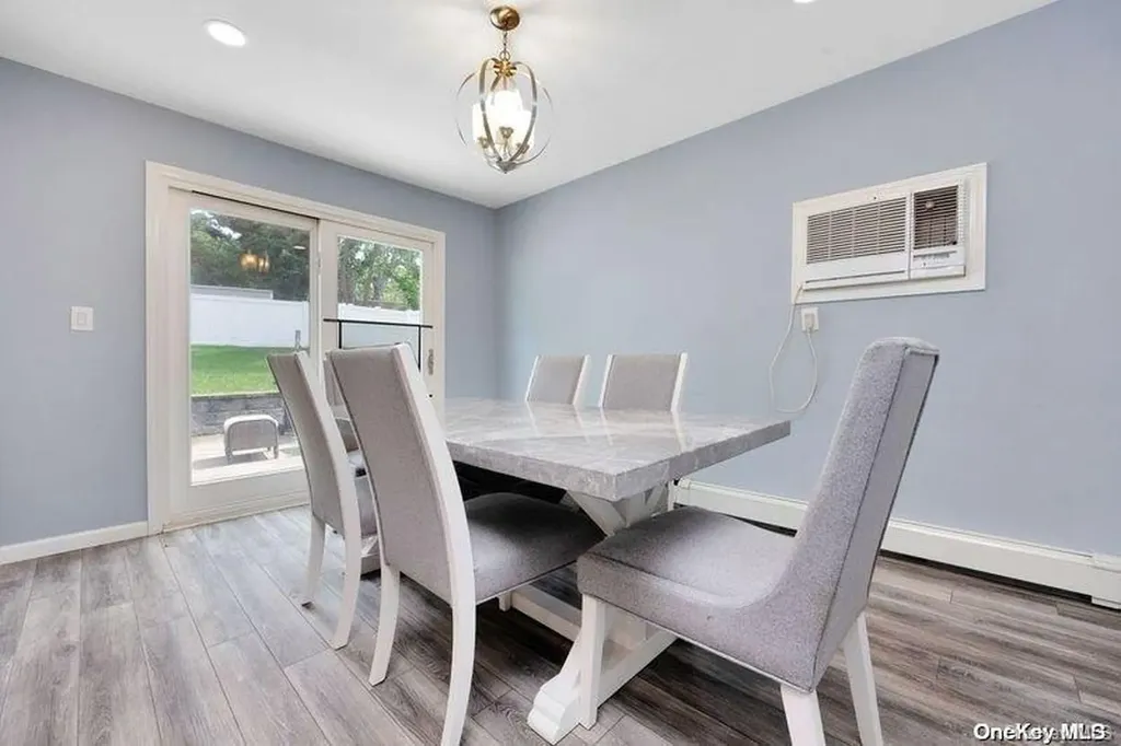 49 Janice Lane Selden NY 11784