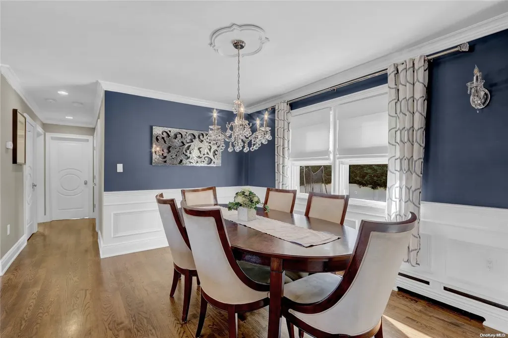 29 Hampton Boulevard Massapequa NY 11758