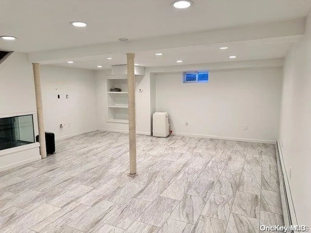 14 Moore Drive Bethpage NY 11714