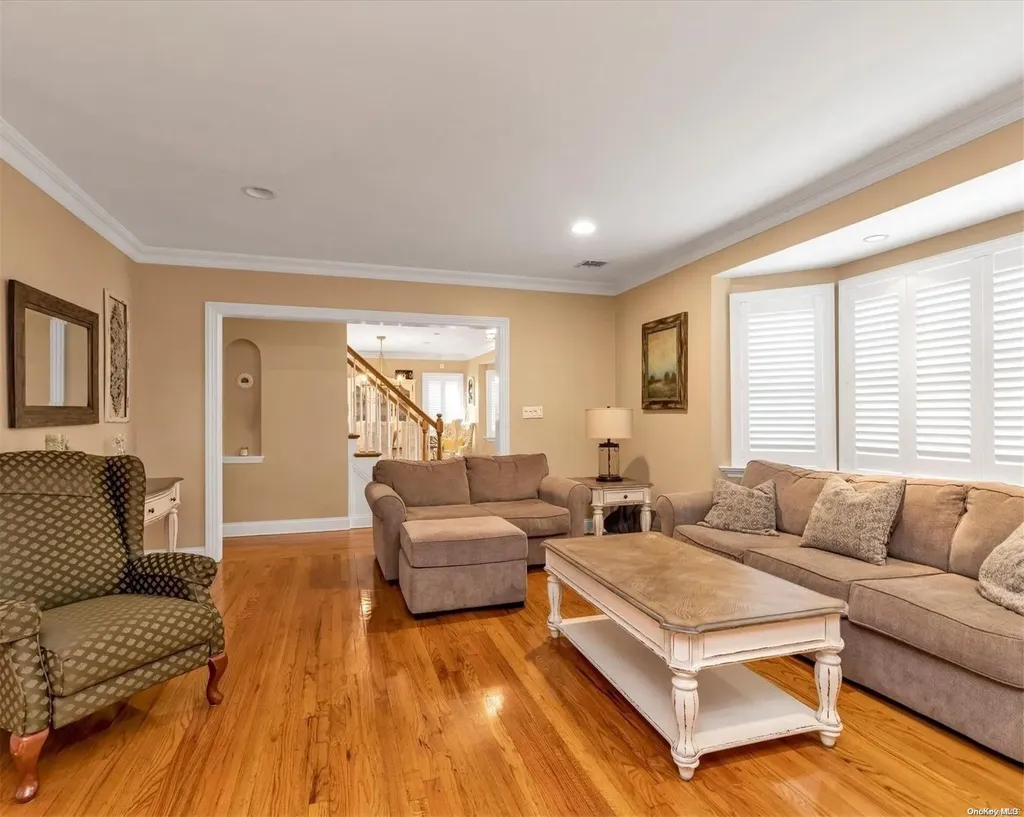 21 Shaw Drive Merrick NY 11566