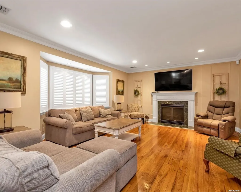 21 Shaw Drive Merrick NY 11566