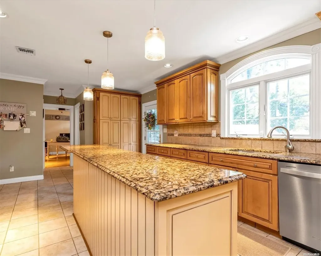 21 Shaw Drive Merrick NY 11566