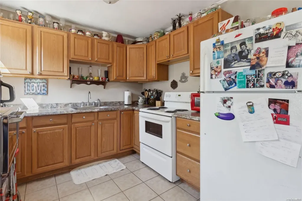 6 Mitchell Avenue Babylon NY 11702