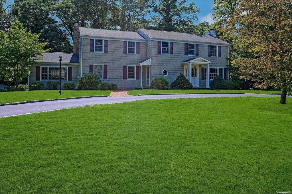 7 Harbor Ridge Drive Centerport NY 11721