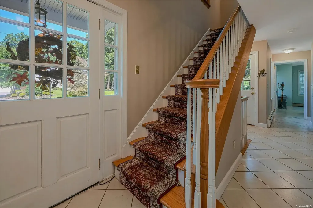 7 Harbor Ridge Drive Centerport NY 11721