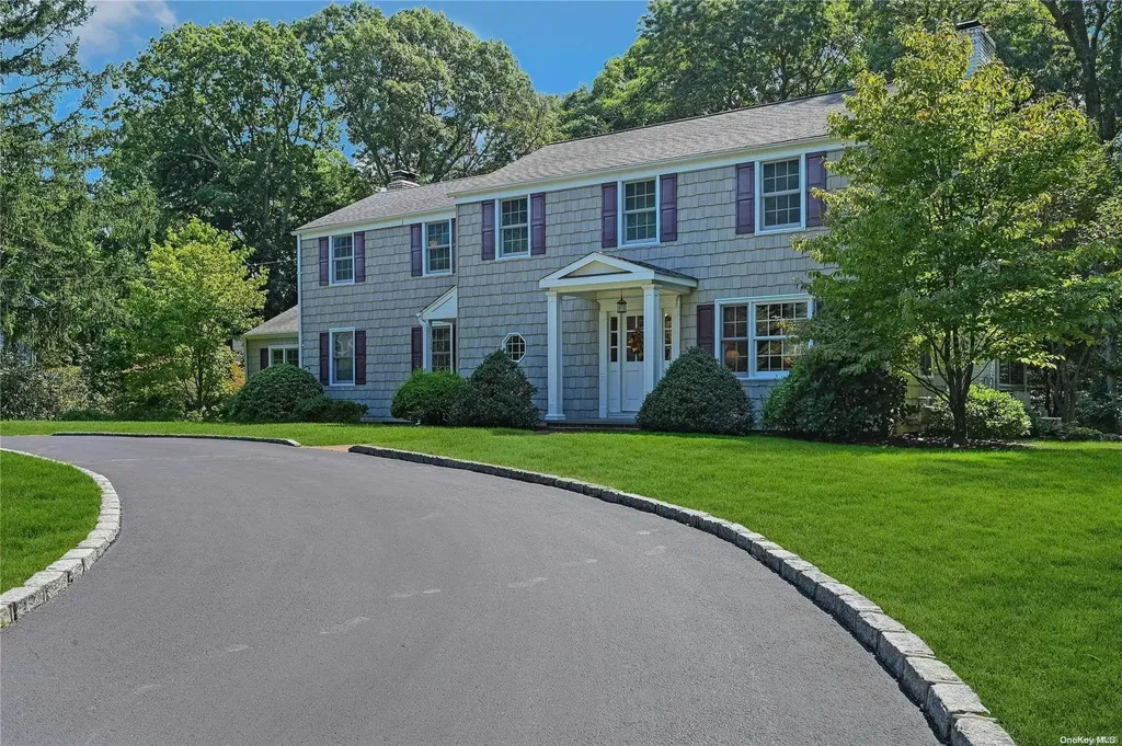 7 Harbor Ridge Drive Centerport NY 11721