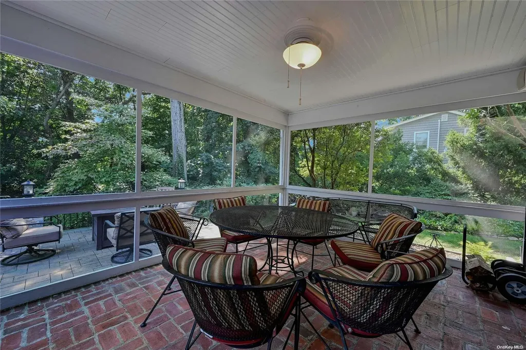 7 Harbor Ridge Drive Centerport NY 11721