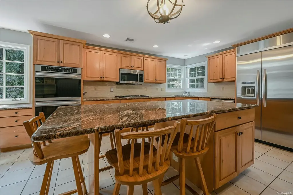 7 Harbor Ridge Drive Centerport NY 11721