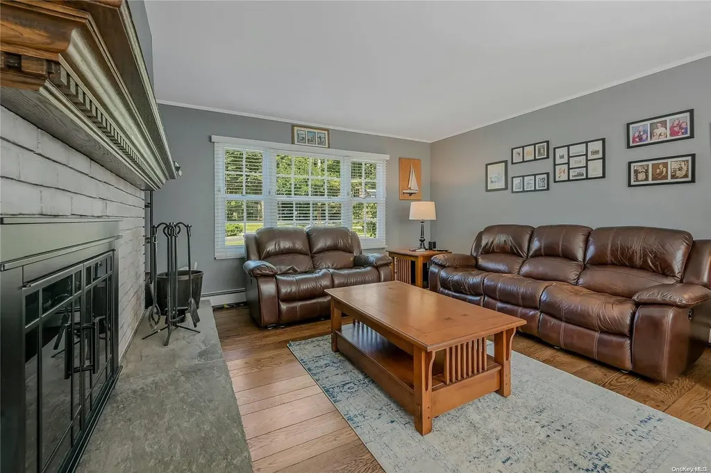 7 Harbor Ridge Drive Centerport NY 11721