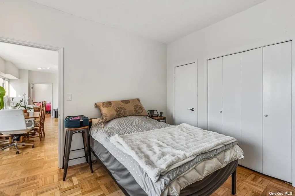 166-25 Powells Cove Boulevard Beechhurst NY 11357