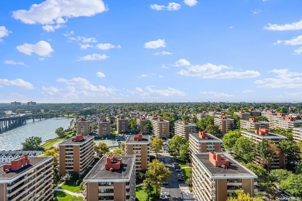 166-25 Powells Cove Boulevard Beechhurst NY 11357
