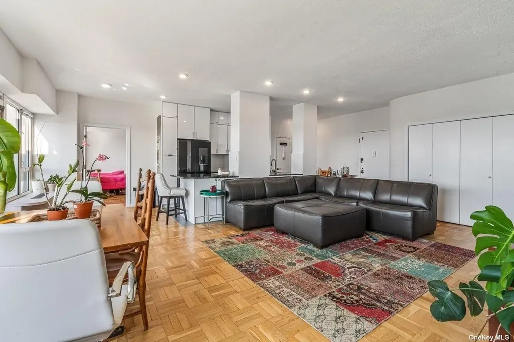 166-25 Powells Cove Boulevard Beechhurst NY 11357