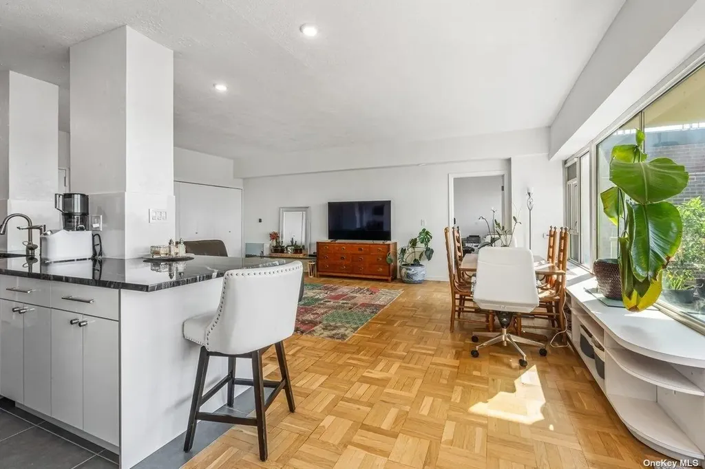 166-25 Powells Cove Boulevard Beechhurst NY 11357
