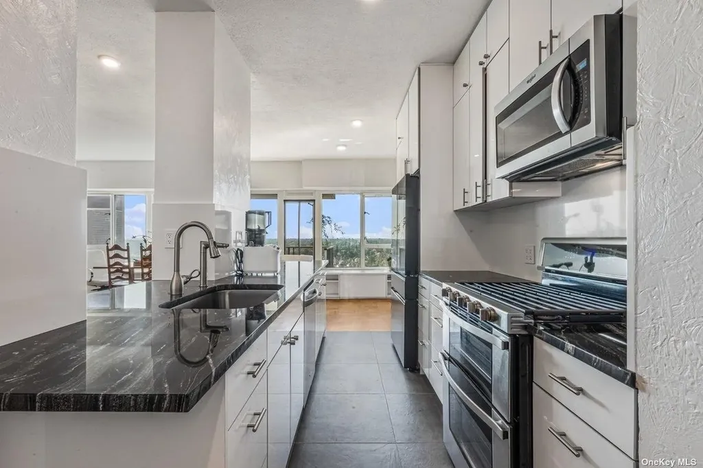 166-25 Powells Cove Boulevard Beechhurst NY 11357