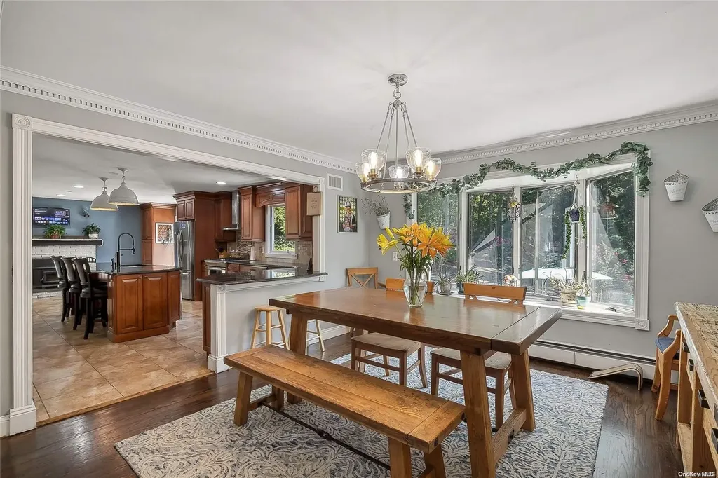 34 Averly Place Smithtown NY 11787