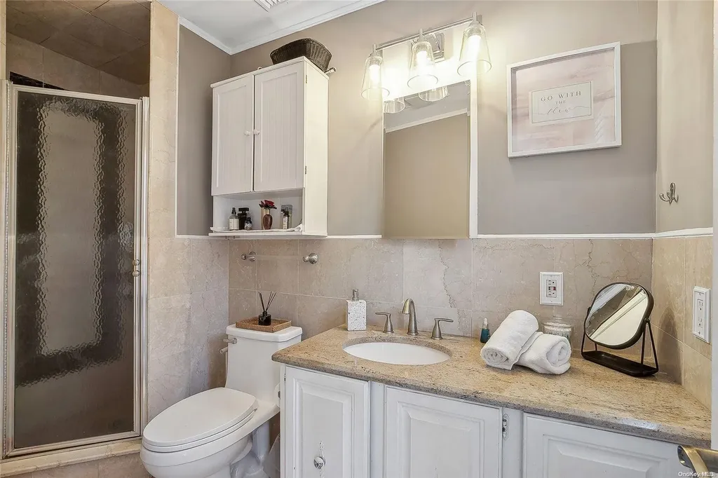 34 Averly Place Smithtown NY 11787