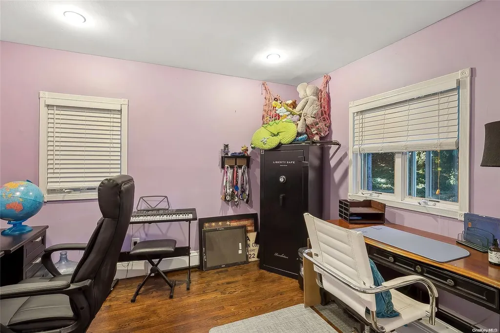 34 Averly Place Smithtown NY 11787