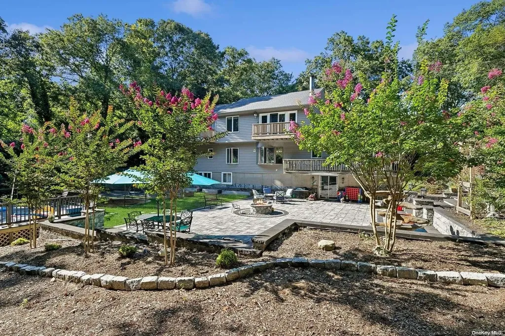 34 Averly Place Smithtown NY 11787