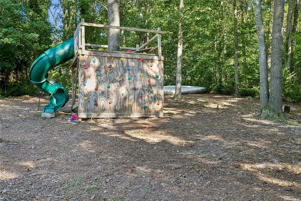 34 Averly Place Smithtown NY 11787