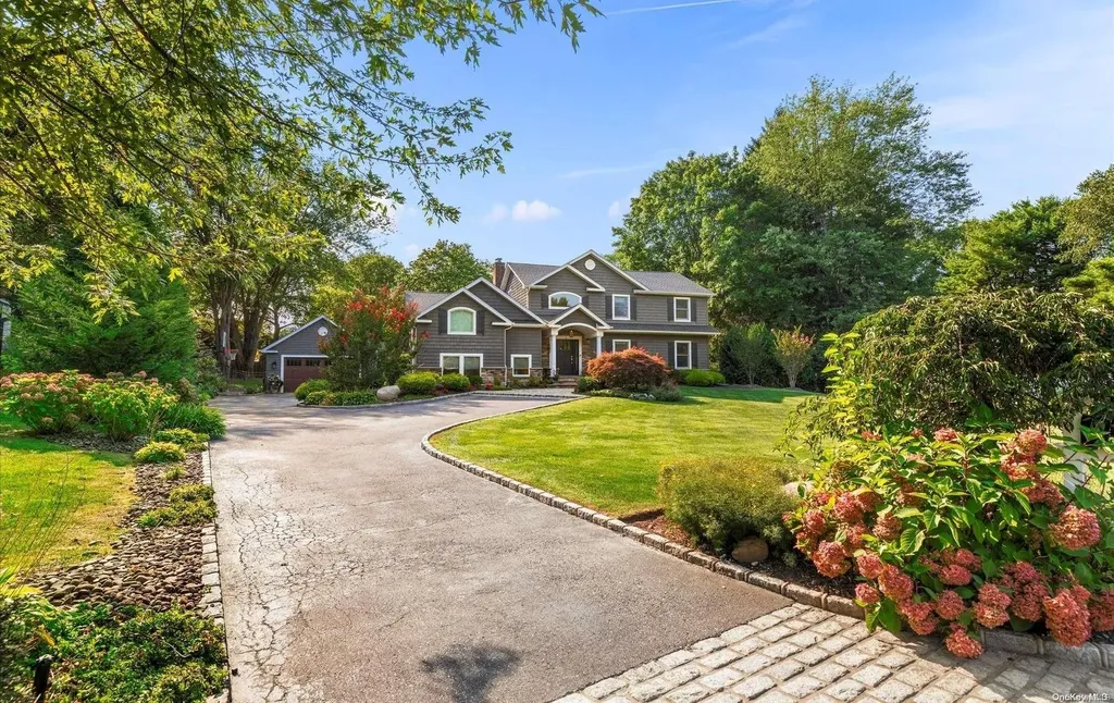 6 Whitney Court Dix Hills NY 11746