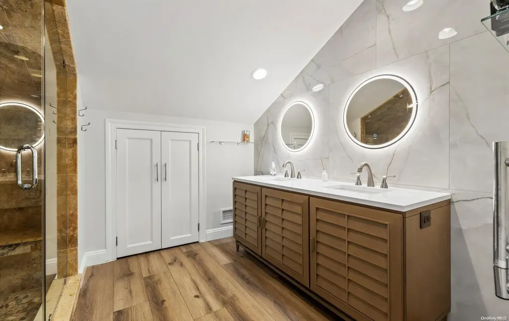 6 Whitney Court Dix Hills NY 11746