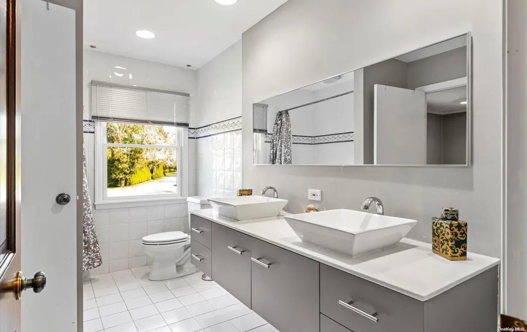 6 Whitney Court Dix Hills NY 11746