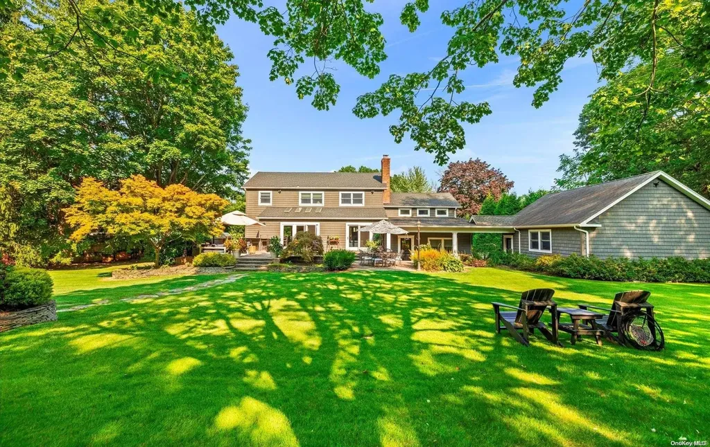 6 Whitney Court Dix Hills NY 11746