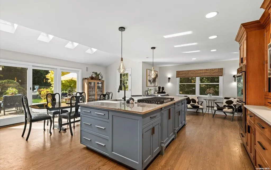 6 Whitney Court Dix Hills NY 11746