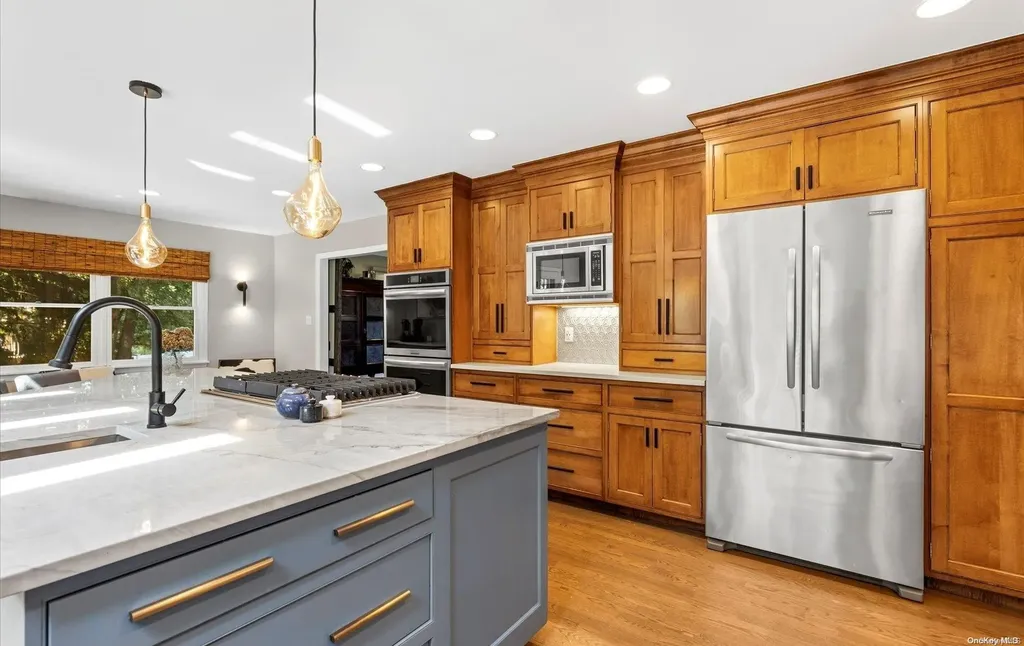 6 Whitney Court Dix Hills NY 11746