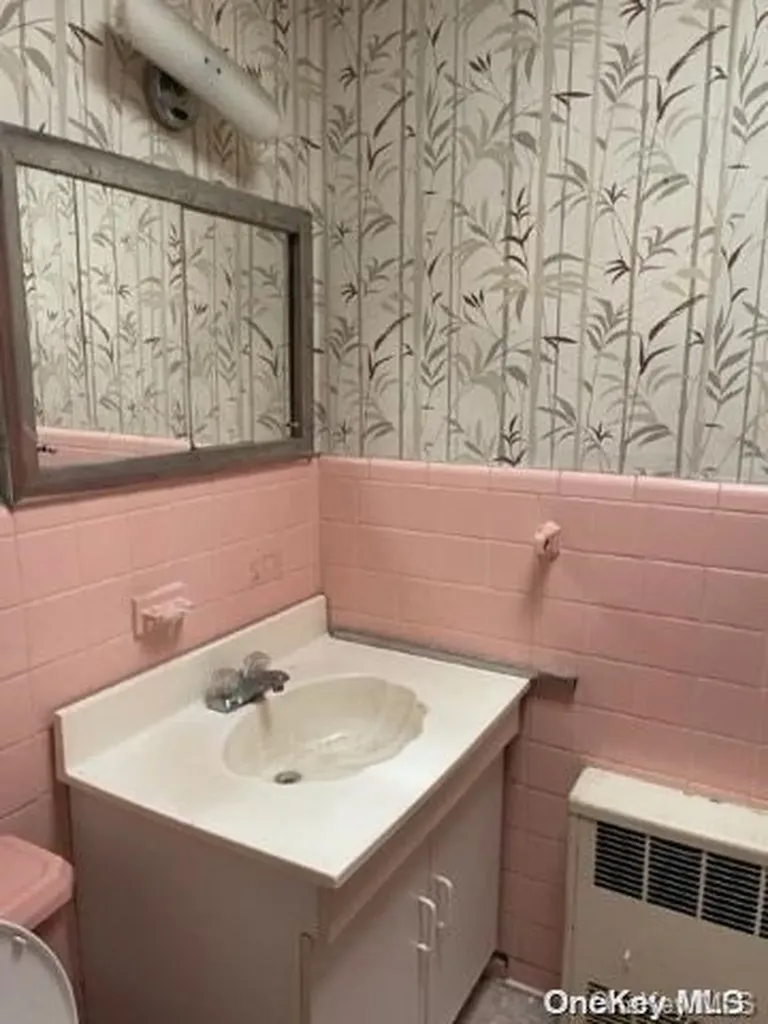 52-14 69th Street Maspeth NY 11378