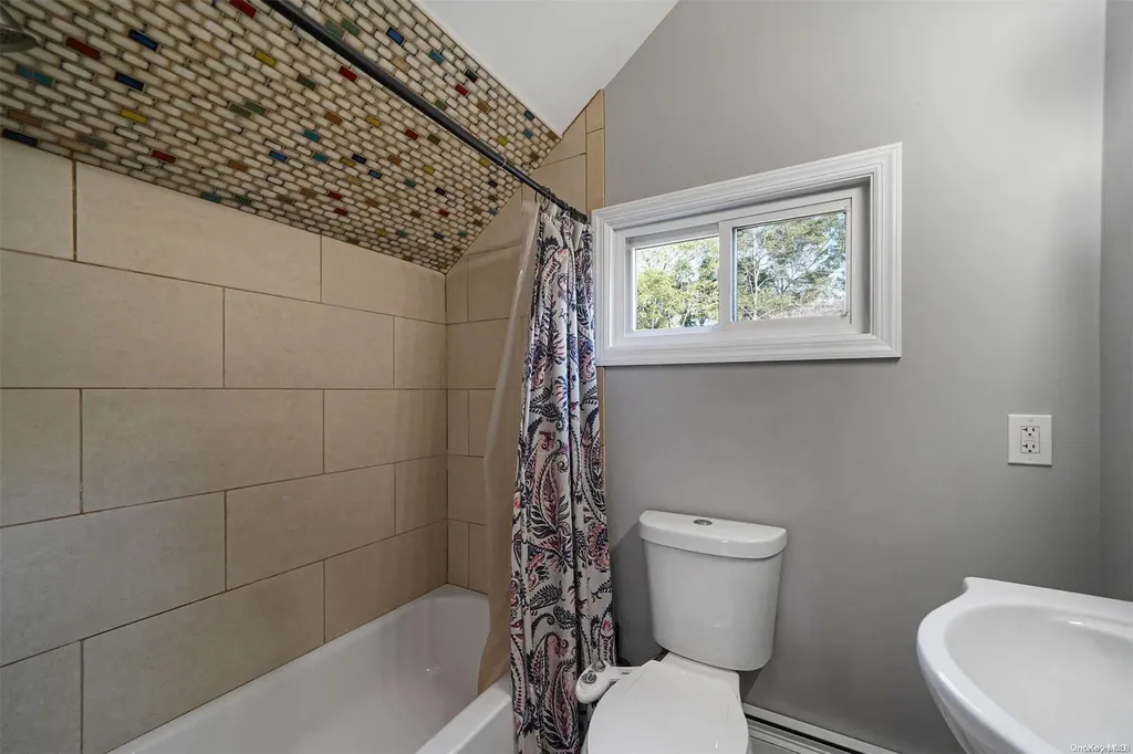 15 Howard Street Patchogue NY 11772