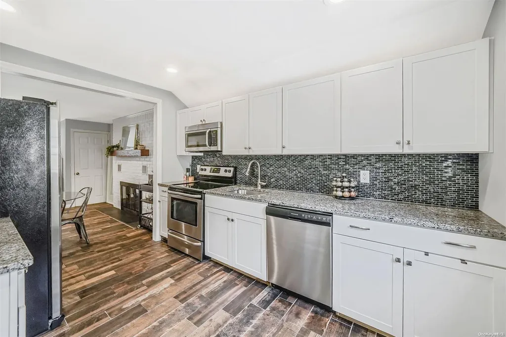 15 Howard Street Patchogue NY 11772