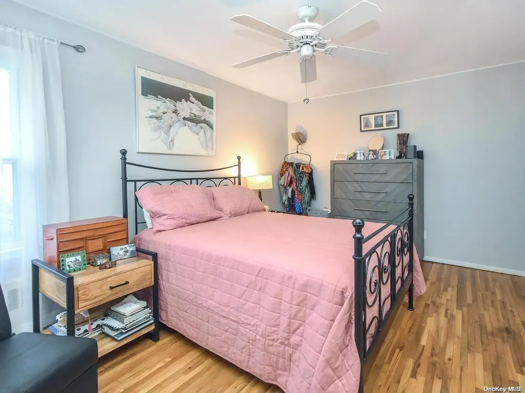 2 Foxcroft Road Albertson NY 11507