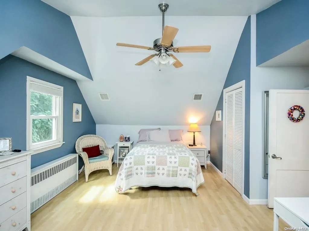 2 Foxcroft Road Albertson NY 11507
