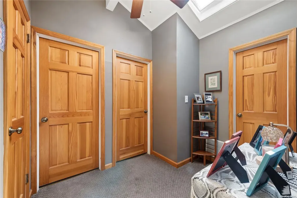 58 Reid Avenue Babylon NY 11702