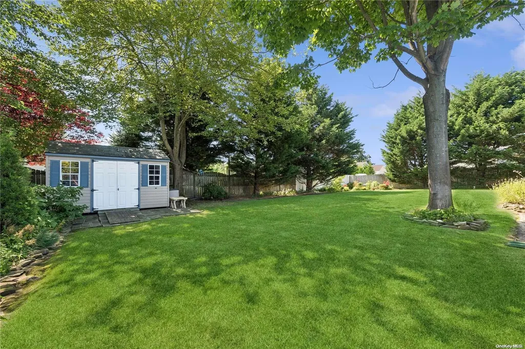 58 Reid Avenue Babylon NY 11702