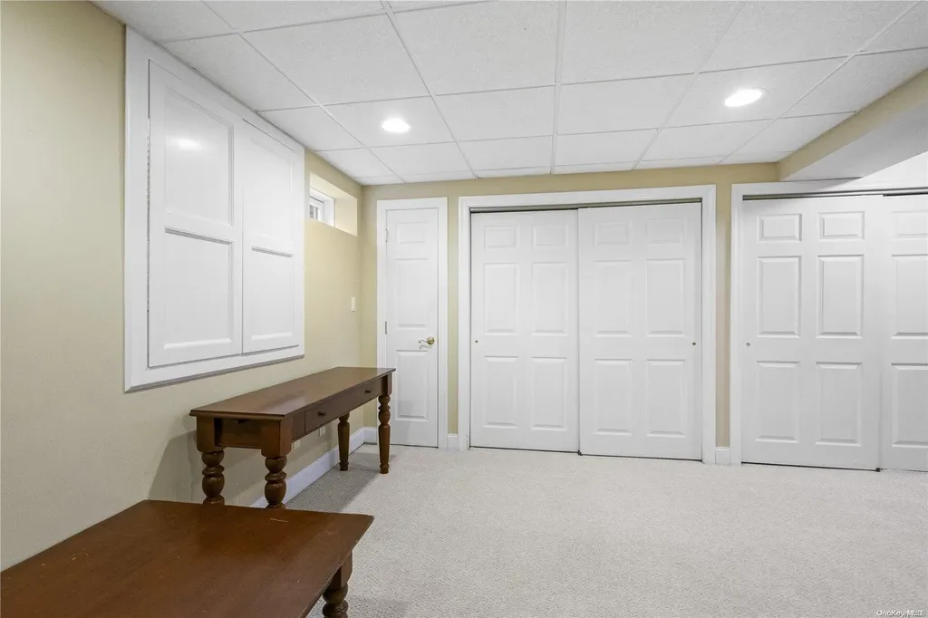 38 Ashley Circle Manorville NY 11949