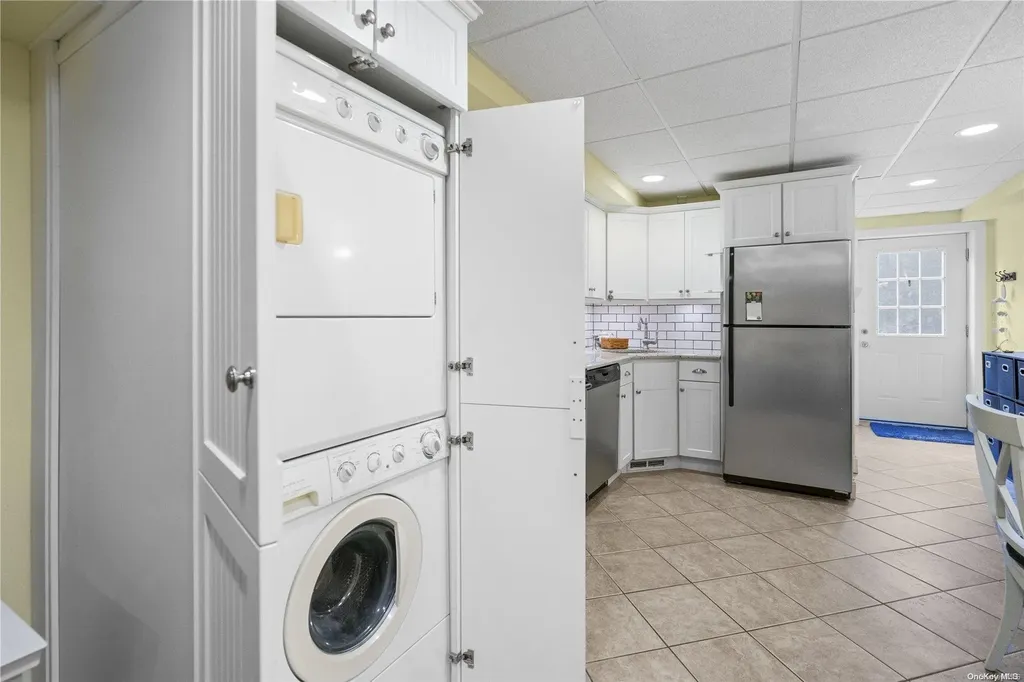38 Ashley Circle Manorville NY 11949