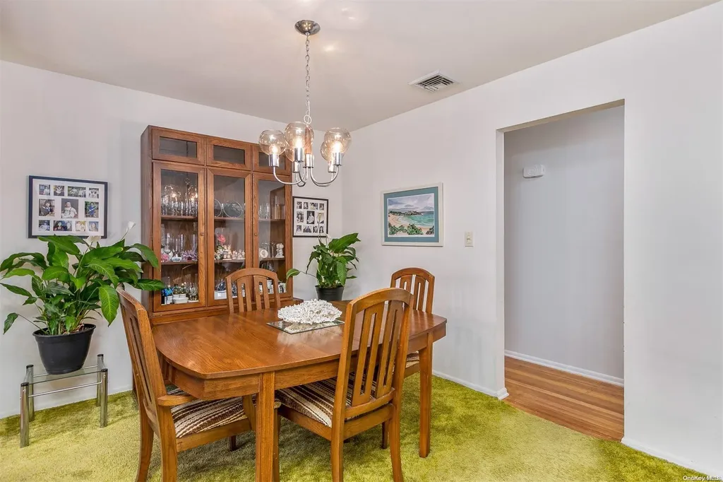 9 Brook Lane Smithtown NY 11787