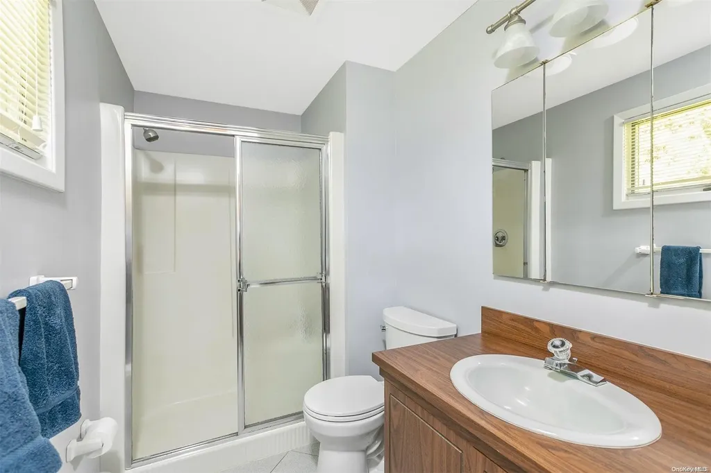 9 Brook Lane Smithtown NY 11787
