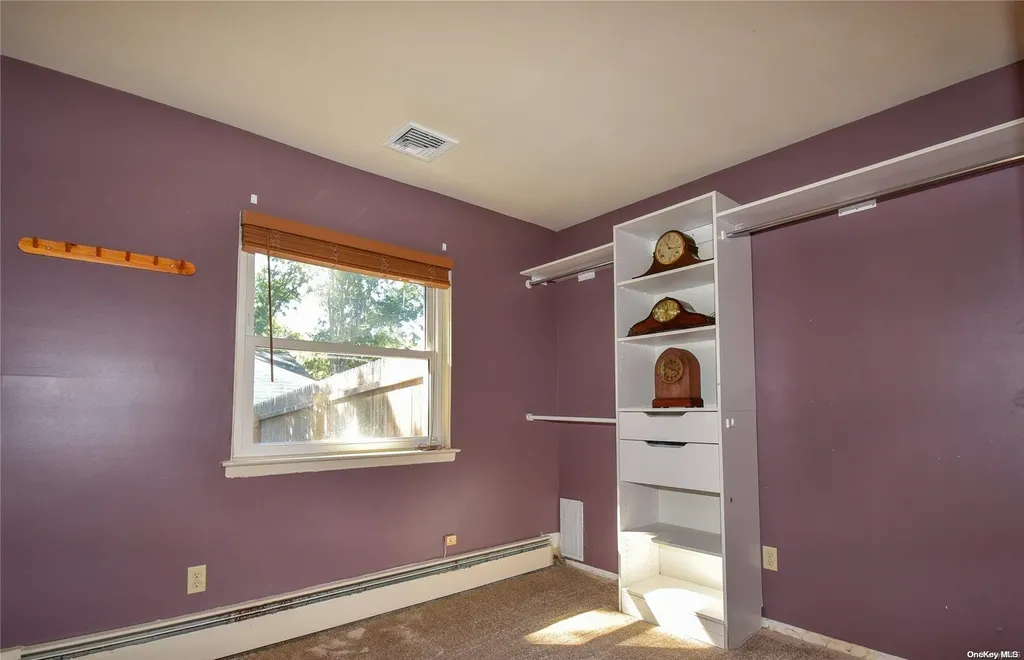 17 Yosemite Lane Coram NY 11727