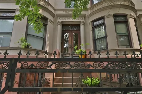 887 Lincoln Place Crown Heights NY 11213