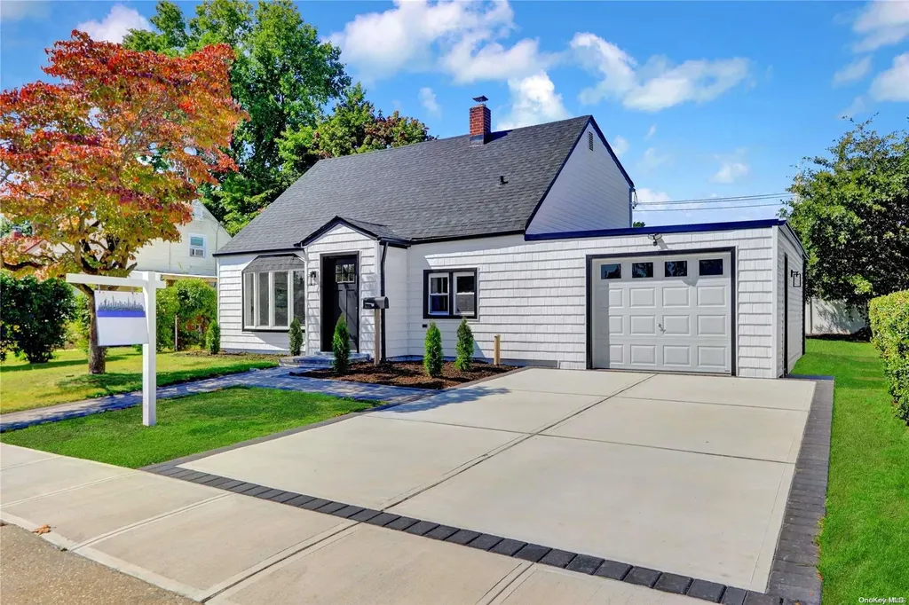 14 James Lane Levittown NY 11756
