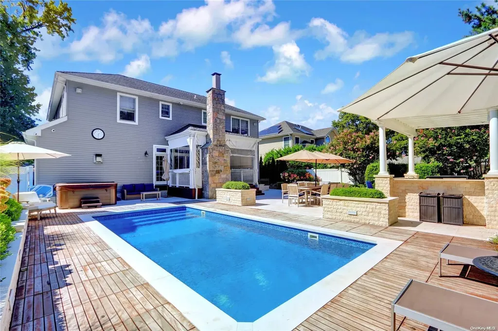 3429 Silverton Avenue Wantagh NY 11793