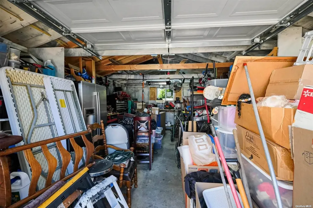 19 Ring Lane Levittown NY 11756