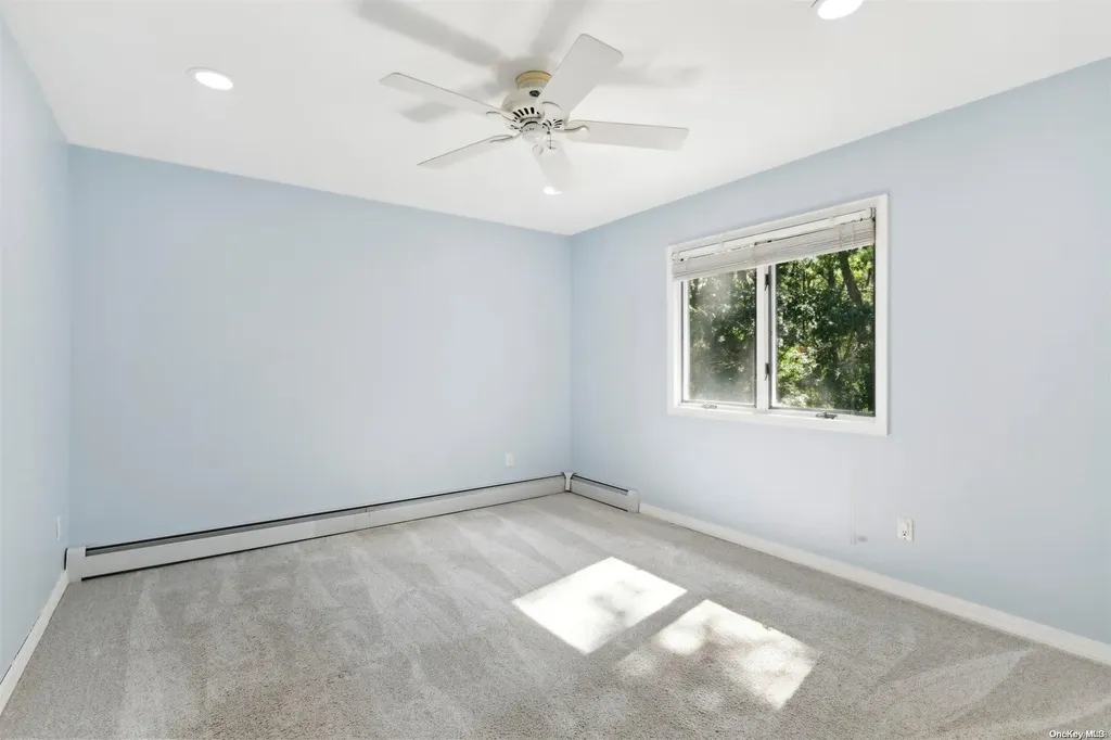 18 Cliff Drive Kings Park NY 11754